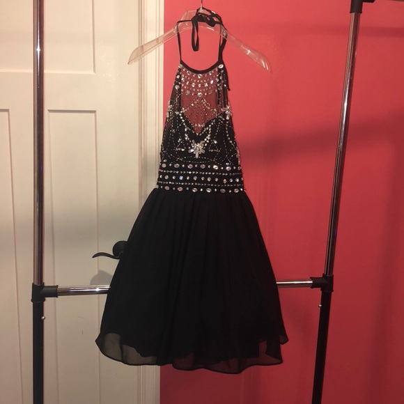 Windsor Dresses & Skirts - Black dressfor turnabout, homecoming, prom